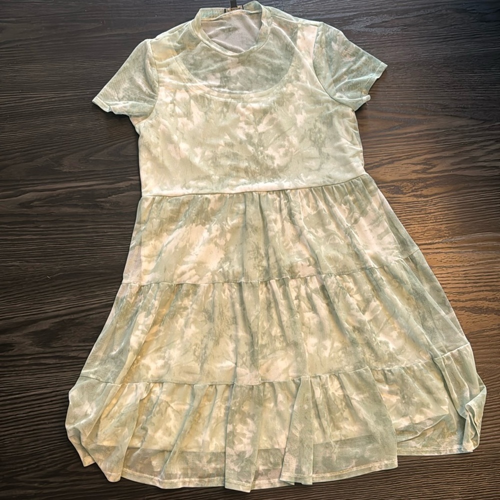 🍍LILY ROSE BABY DOLL DRESS🍍TIED DYED🍍SZ LARGE pit to pit 16”🍍length 35”🍍XY